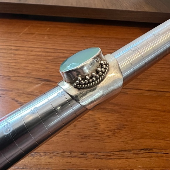 Vintage FNA sterling silver 925 heavy silver ring with milky blueish stone - Picture 9 of 16